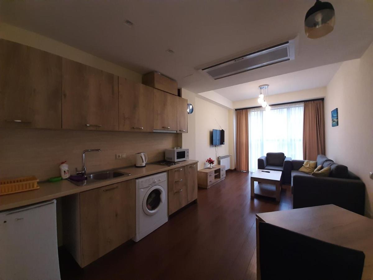 Pride Properties Welcomes You At 17 Buzant St 11-166 Yerevan Armenia Экстерьер фото