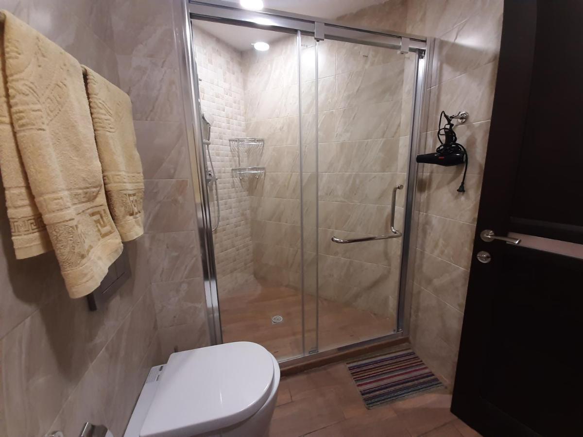 Pride Properties Welcomes You At 17 Buzant St 11-166 Yerevan Armenia Экстерьер фото