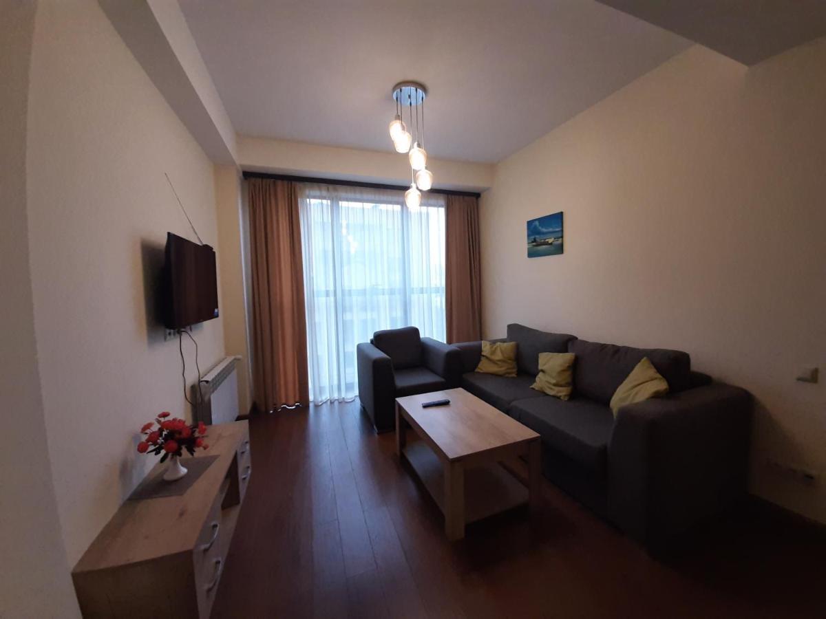 Pride Properties Welcomes You At 17 Buzant St 11-166 Yerevan Armenia Экстерьер фото