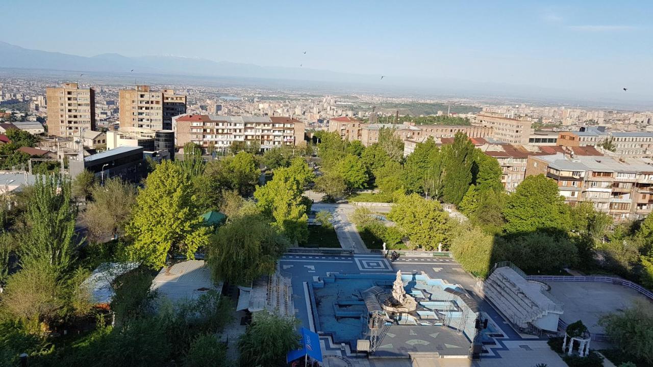 Pride Properties Welcomes You At 17 Buzant St 11-166 Yerevan Armenia Экстерьер фото