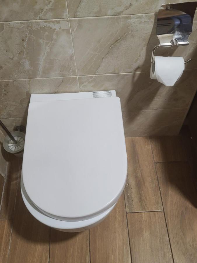 Pride Properties Welcomes You At 17 Buzant St 11-166 Yerevan Armenia Экстерьер фото