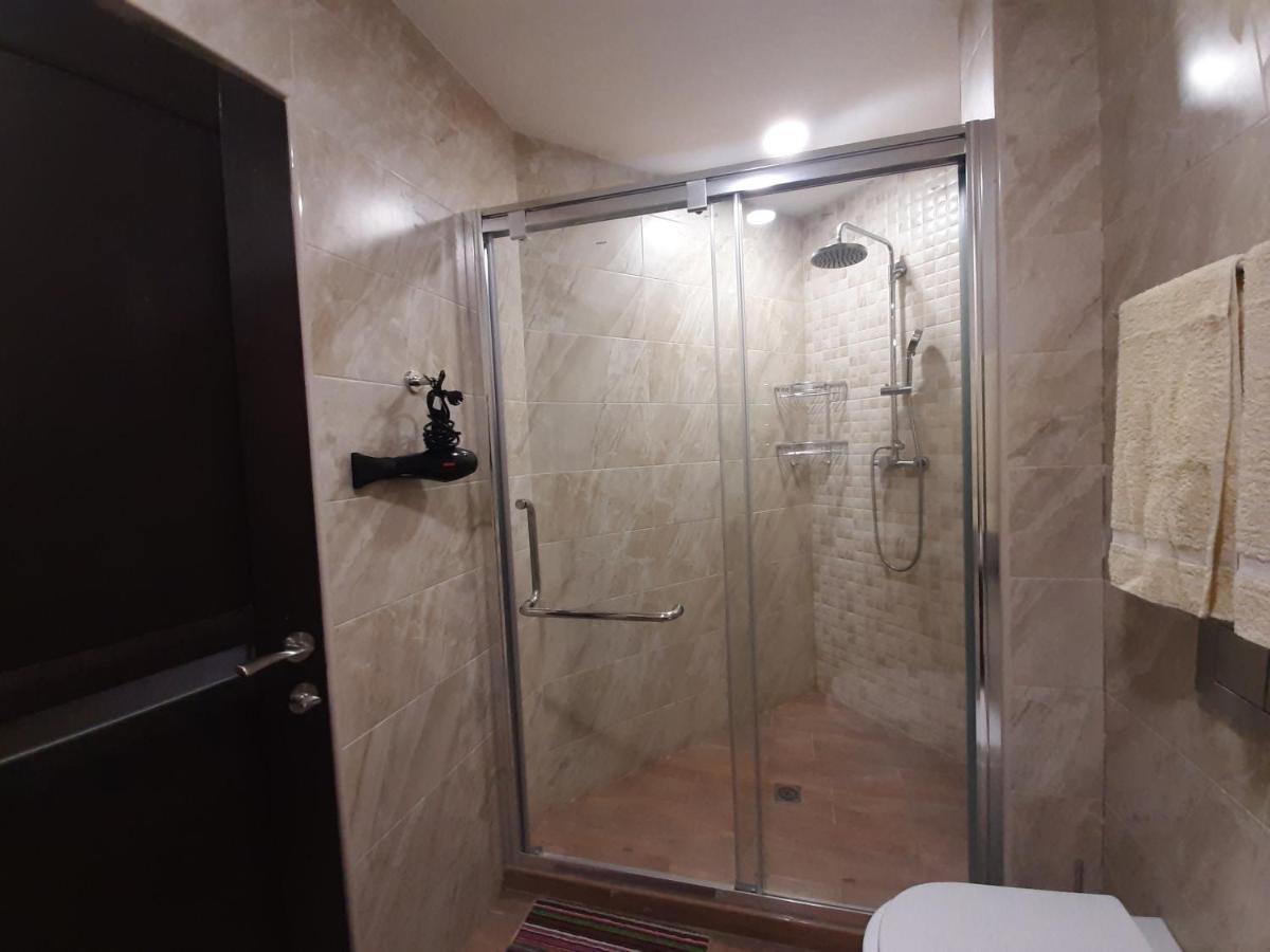 Pride Properties Welcomes You At 17 Buzant St 11-166 Yerevan Armenia Экстерьер фото