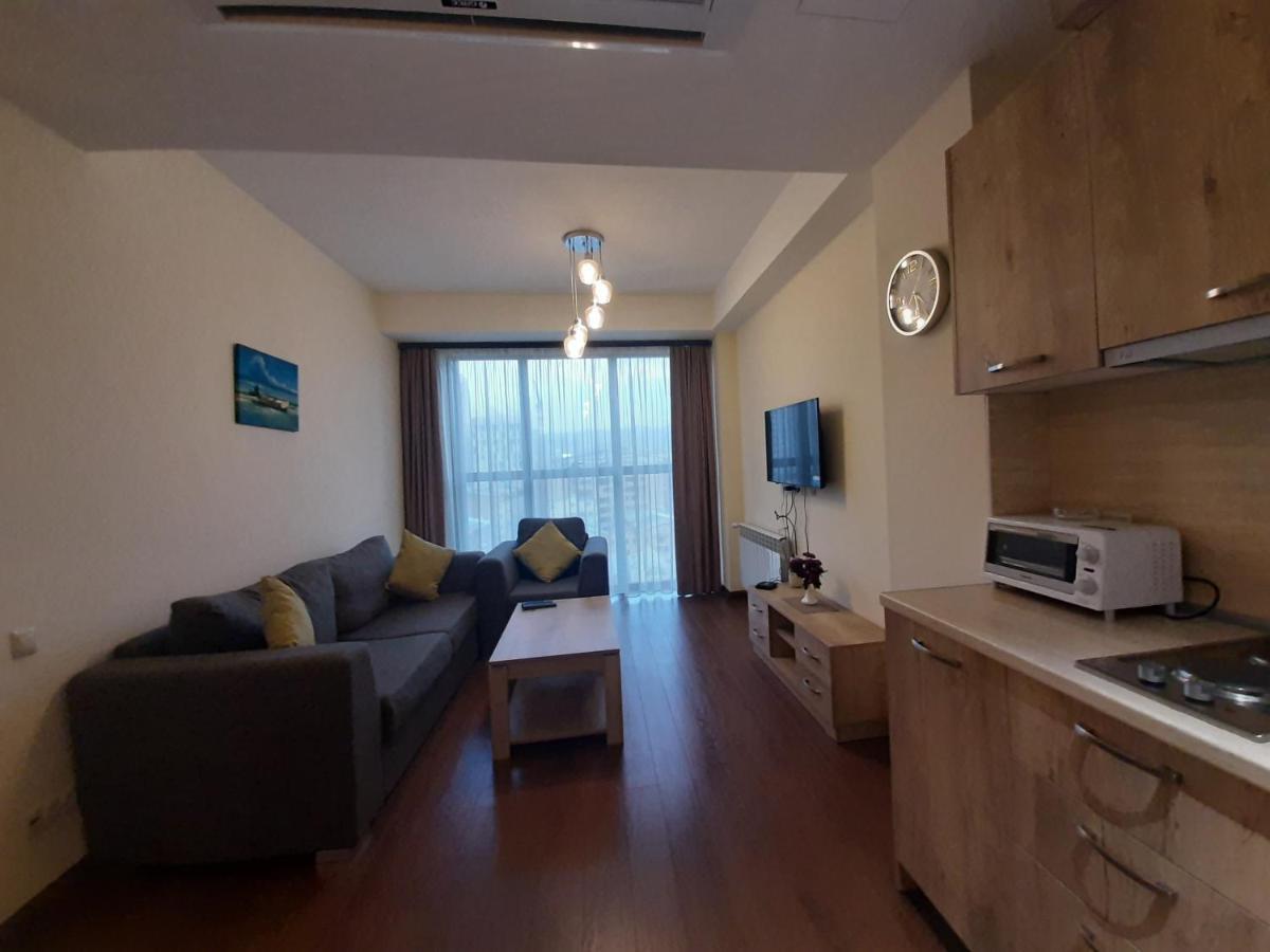 Pride Properties Welcomes You At 17 Buzant St 11-166 Yerevan Armenia Экстерьер фото
