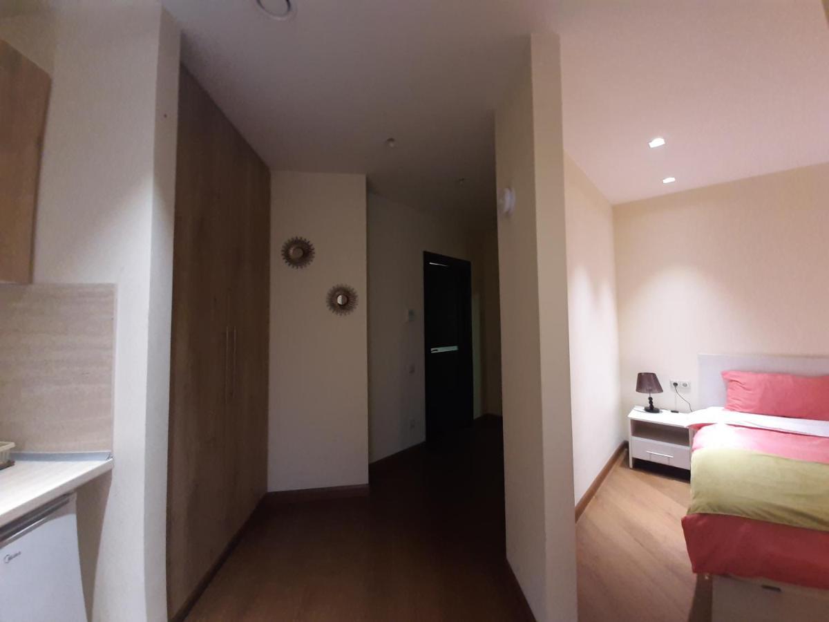 Pride Properties Welcomes You At 17 Buzant St 11-166 Yerevan Armenia Экстерьер фото