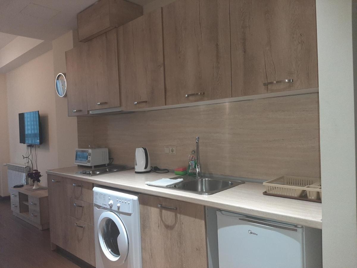 Pride Properties Welcomes You At 17 Buzant St 11-166 Yerevan Armenia Экстерьер фото